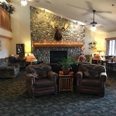 Moose Lake Lodge & Suites Eksteriør bilde