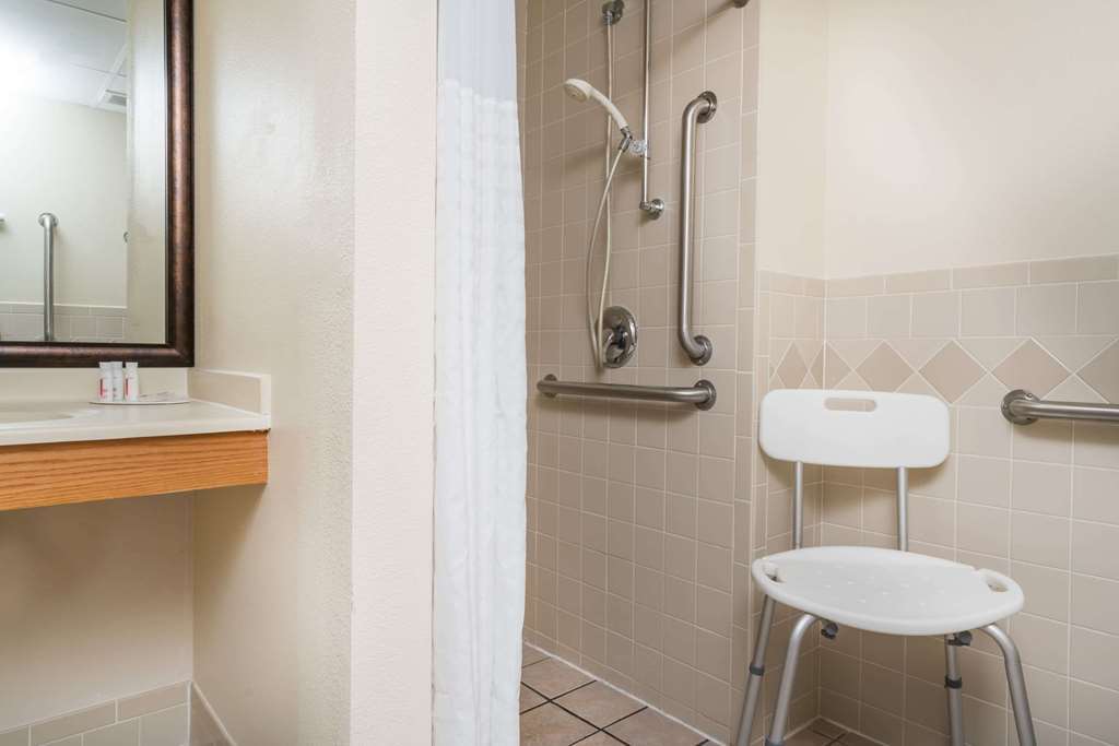 Moose Lake Lodge & Suites Rom bilde